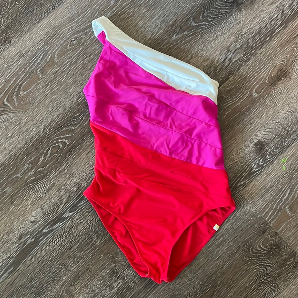 Summersalt swimsuit. Size 10. Never worn